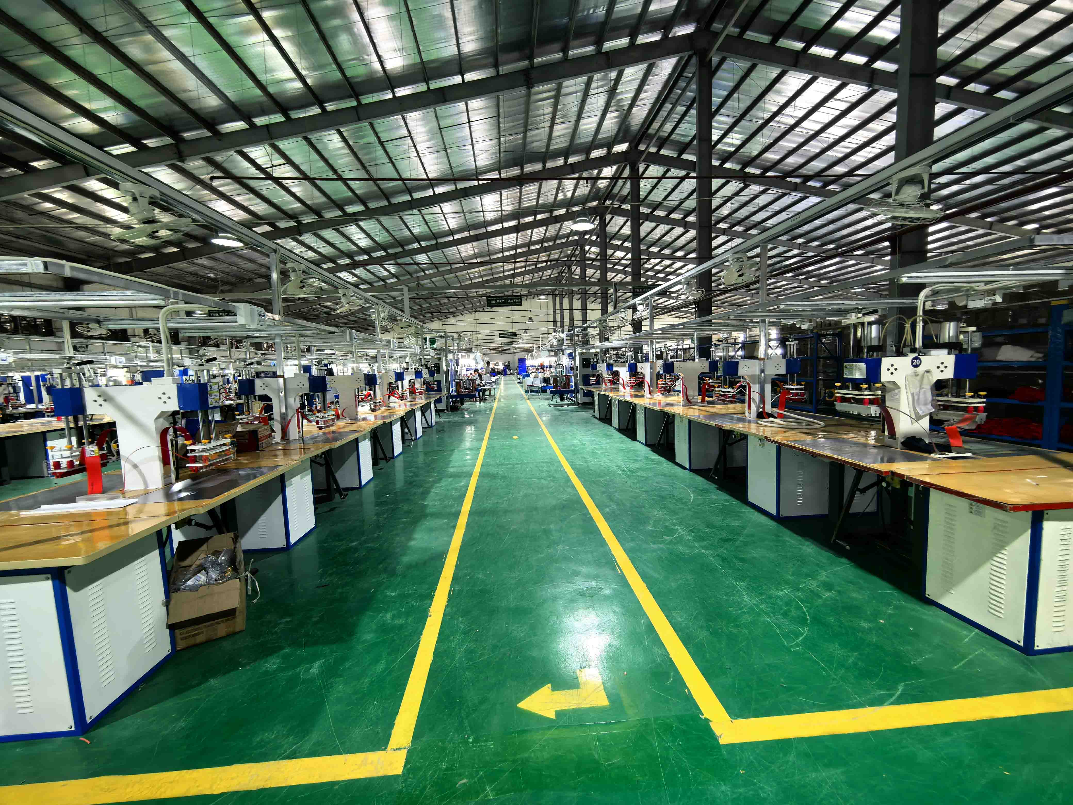 La guía de adquisiciones de 2026 para bolsas secas técnicas: fusionar el cumplimiento sin PFAS con la sumergibilidad de 1,0 bar