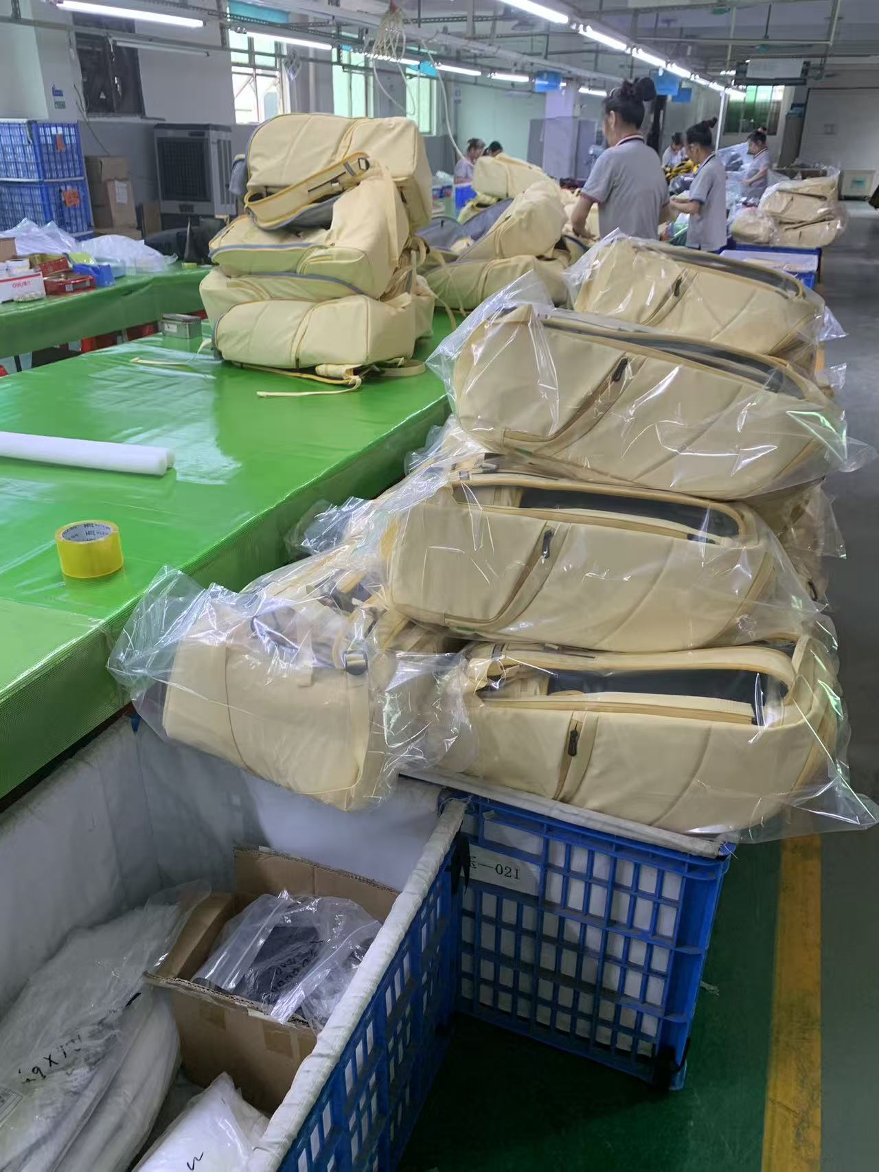 Detrás de la costura: mitigar la fatiga estructural en la producción de bolsas de lona impermeables en gran volumen