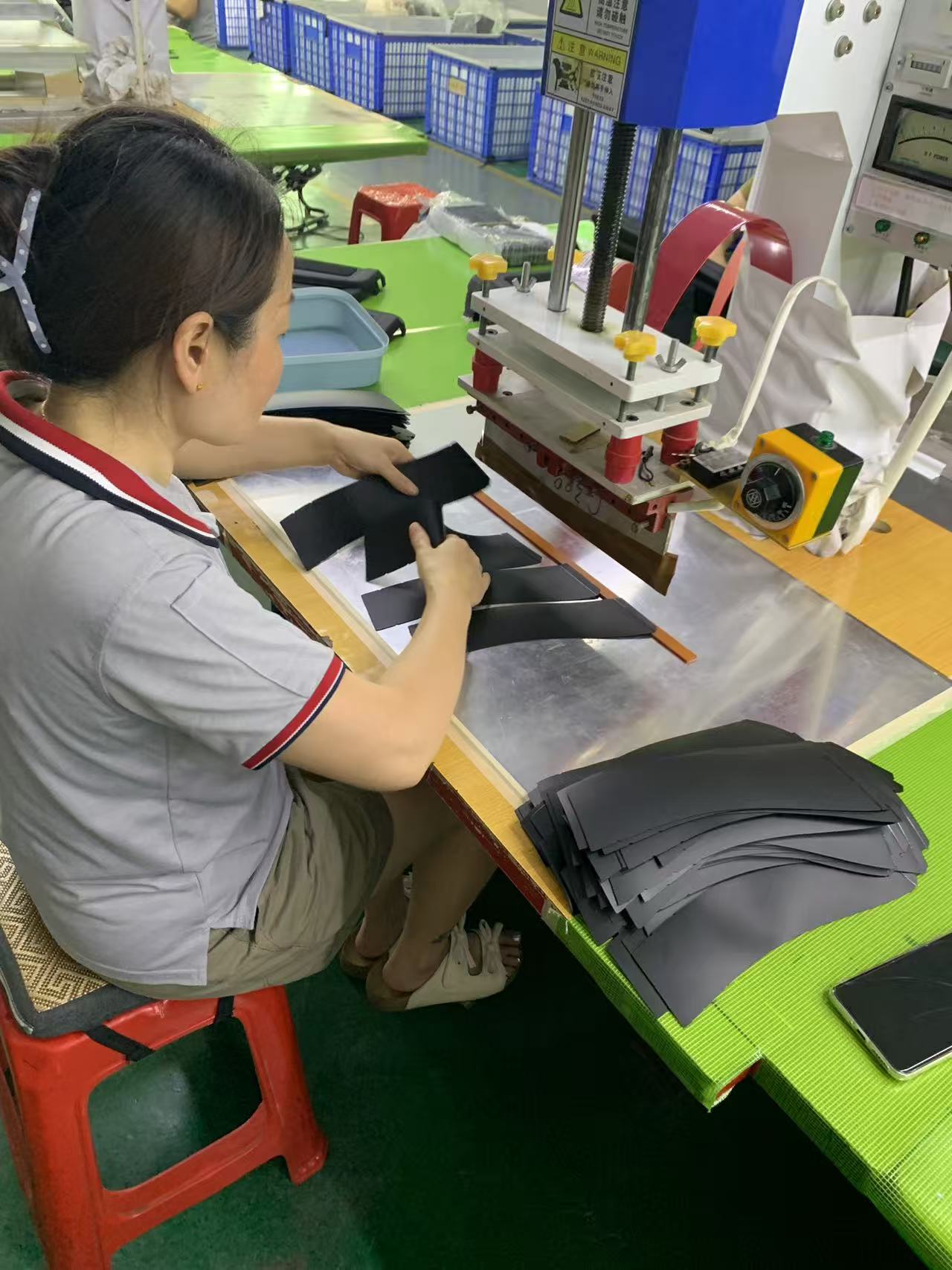 Dentro de un programa de bolsas para cuadros para bicicletas en nuestra planta de Dongguan